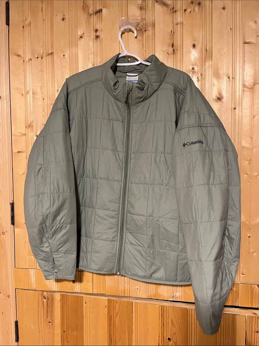Columbia Sage Green Quilted Women's Puffer Jacket